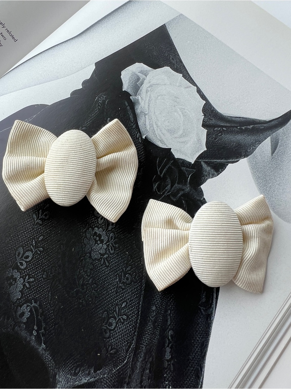 Cream Ribbed Fabric Bow Shoe Clips